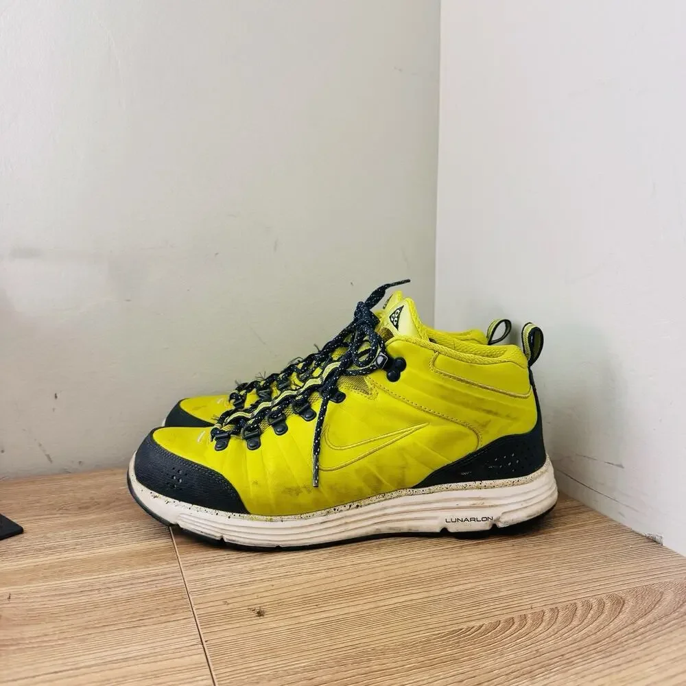 Nike ACG Lunar MacLeay boots bright yellow Men’s Size 10.5